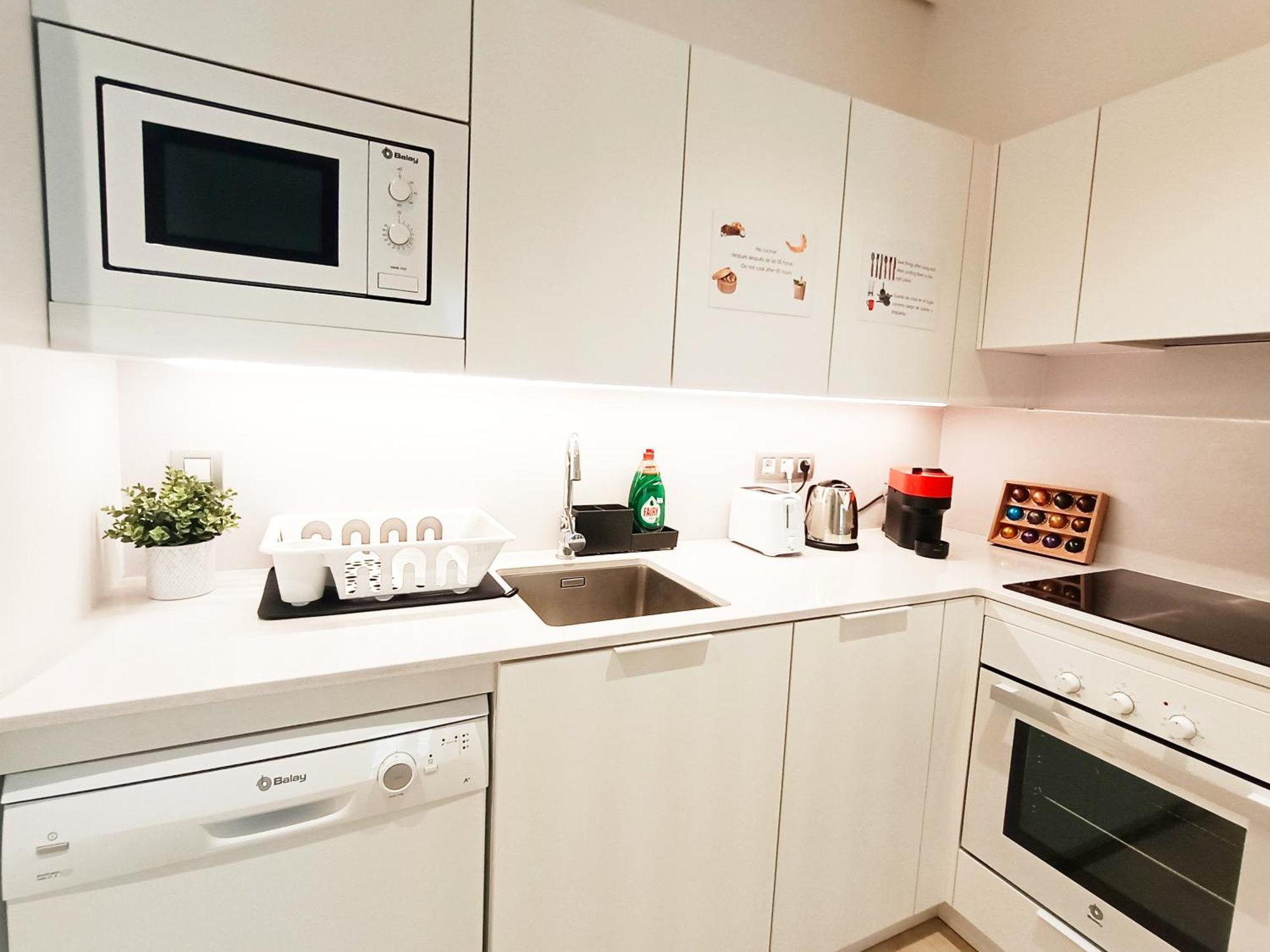 Private Rooms By Plaza Universidad บาร์เซโลนา ภายนอก รูปภาพ